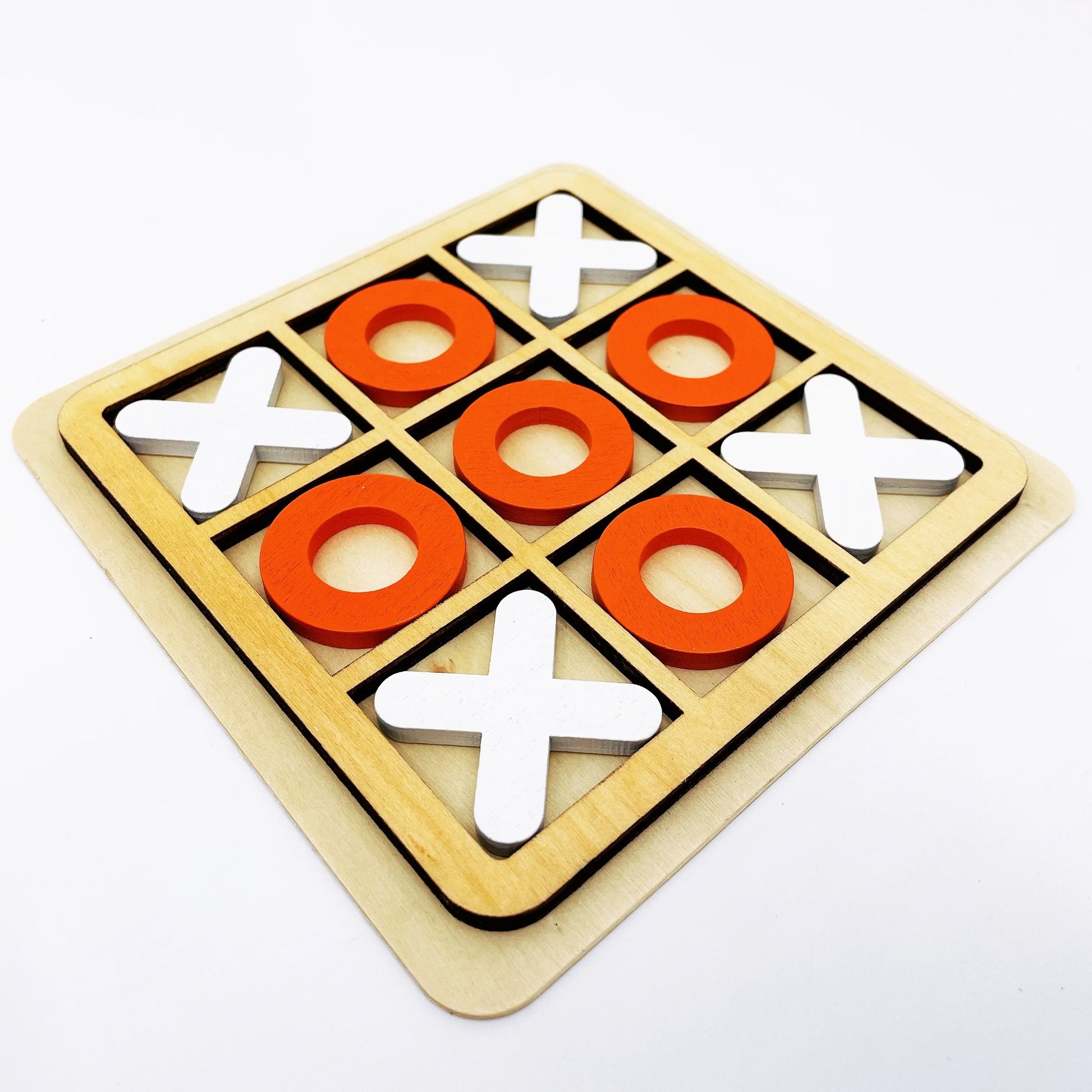 Classic Wooden Tic Tac Toe Game - The Perfect Family Puzzle for Fun and Learning